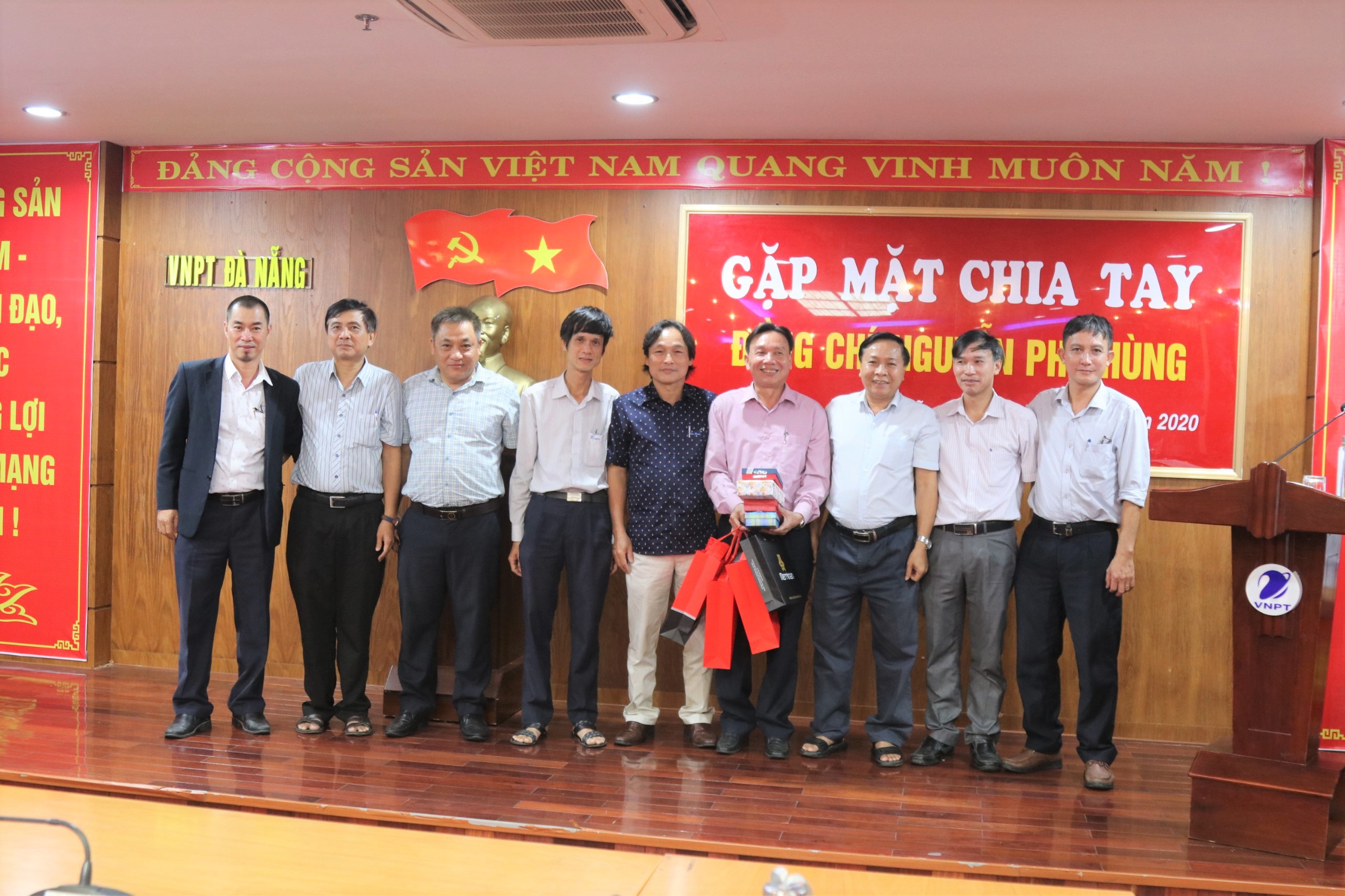 Quyết định công nhận Phó Chủ tịch Công đoàn VNPT Đà Nẵng Quyết định công nhận Phó Chủ tịch Công đoàn VNPT Đà Nẵng